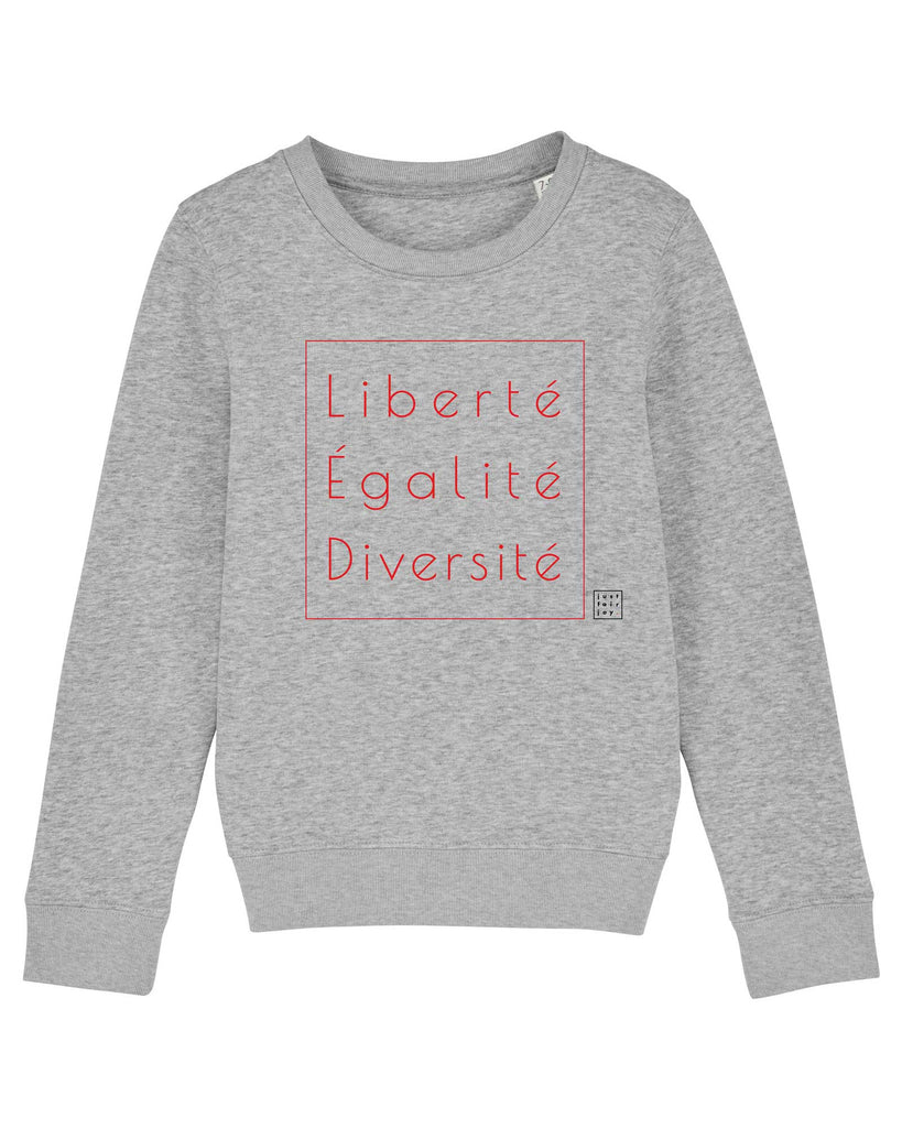 Nachhaltiges grau meliertes Kinder Sweatshirt aus GOTS-zertifizierter Bio-Baumwolle von just fair joy mit Design Liberté Égalité Diversité.