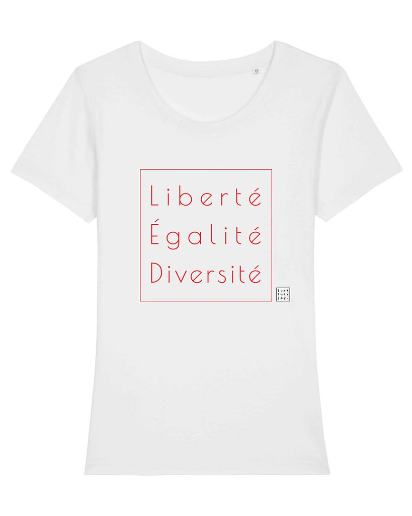 Nachhaltiges weißes T-Shirt aus GOTS-zertifizierter Bio-Baumwolle von just fair joy mit Design Liberté Égalité Diversité.