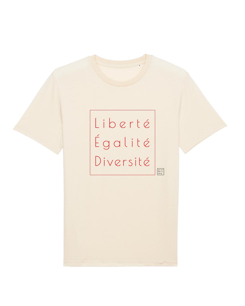 Nachhaltiges naturfarbenes T-Shirt aus GOTS-zertifizierter Bio-Baumwolle von just fair joy mit Design Liberté Égalité Diversité.