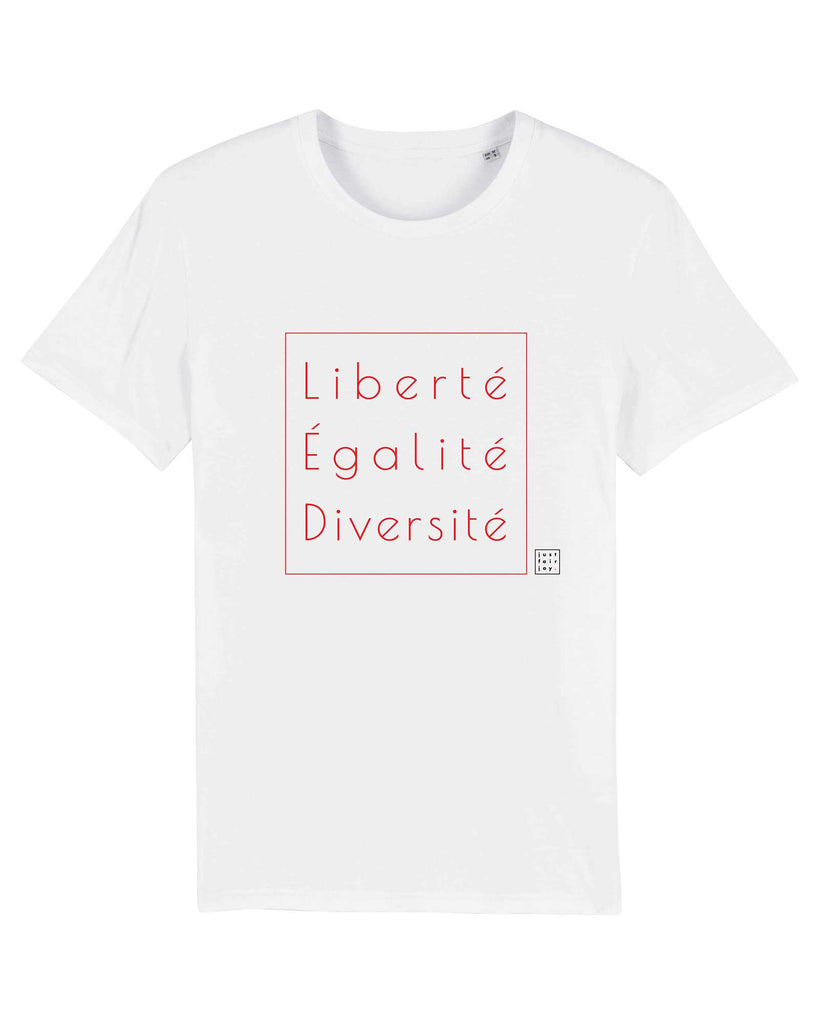 Nachhaltiges weißes T-Shirt aus GOTS-zertifizierter Bio-Baumwolle von just fair joy mit Design Liberté Égalité Diversité.